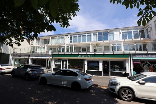 High Street, Harpenden, AL5 2SN